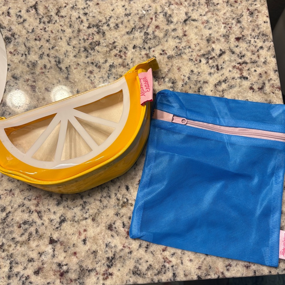 MakeUp Eraser Lemon Slice Bag with Blue Accent